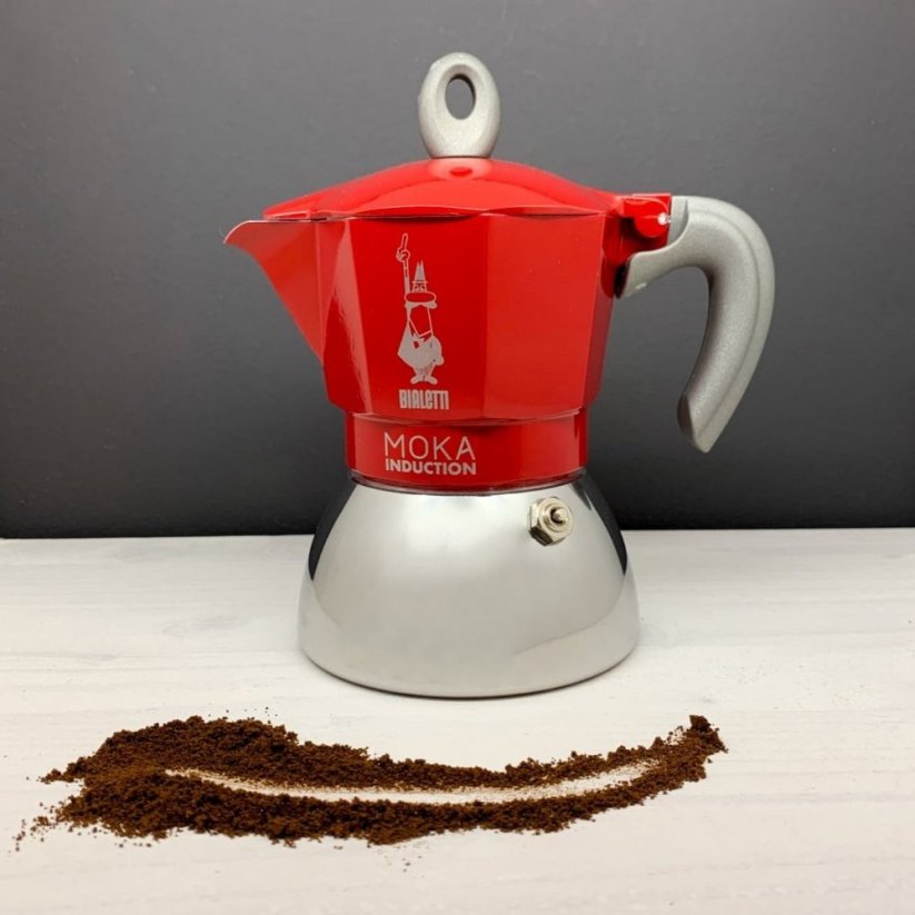 BIALETTI MOKA INDUCTION ČERVENÁ 4 ŠÁLKY