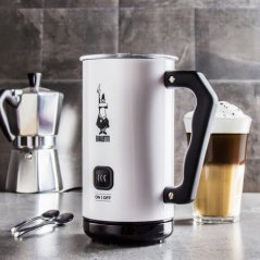 BIALETTI NAPEŇOVAČ MLEKA ELEKTRICKÝ MK02 BILY 300 ml