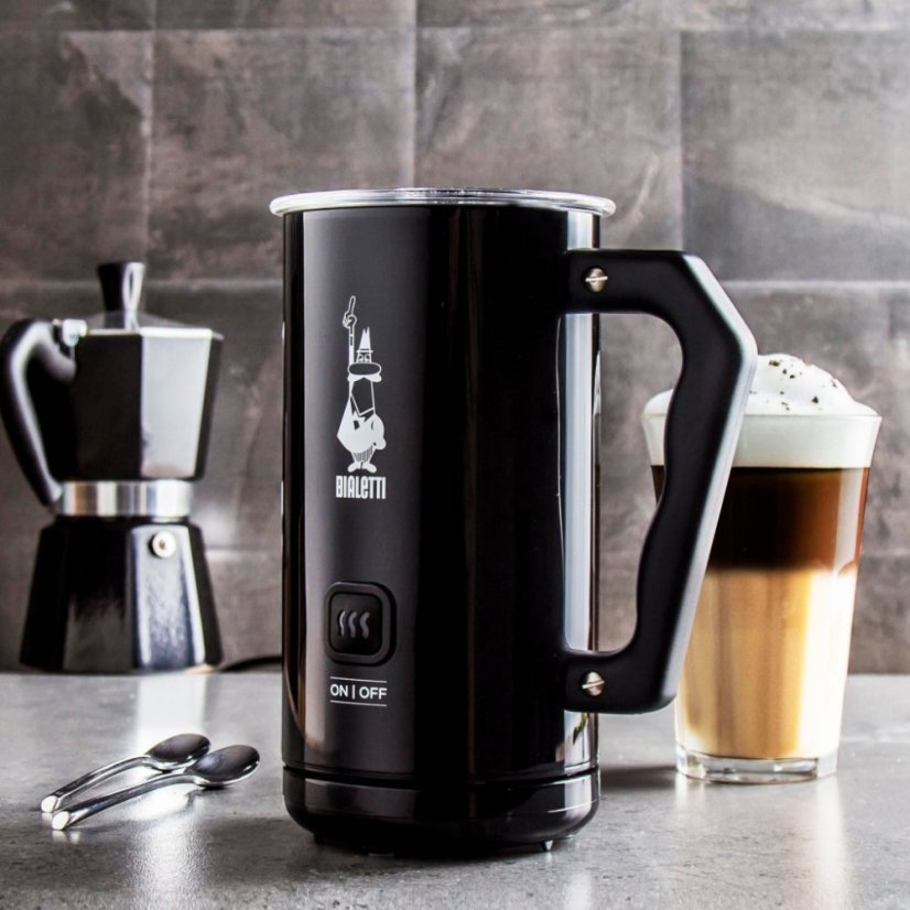 BIALETTI NAPĚŇOVAČ MLEKA ELEKTRICKÝ MK02 ČERNY
