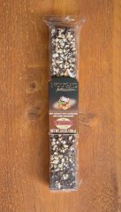 Tyčinka Quaranta měkký nugát s lískovými oříšky a hořkou čokoládou 100g