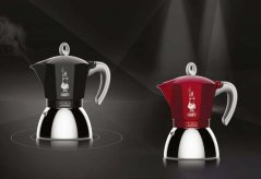 BIALETTI MOKA INDUCTION ČERNA 6 ŠÁLKU