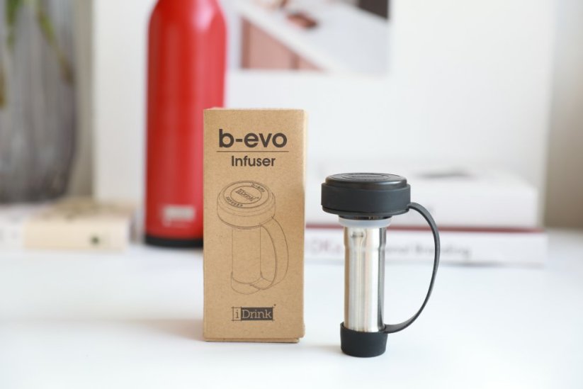 iDRINK | Třívrstvá termo láhev B-EVO, vzor Fenicottero Bellini, 500 ml